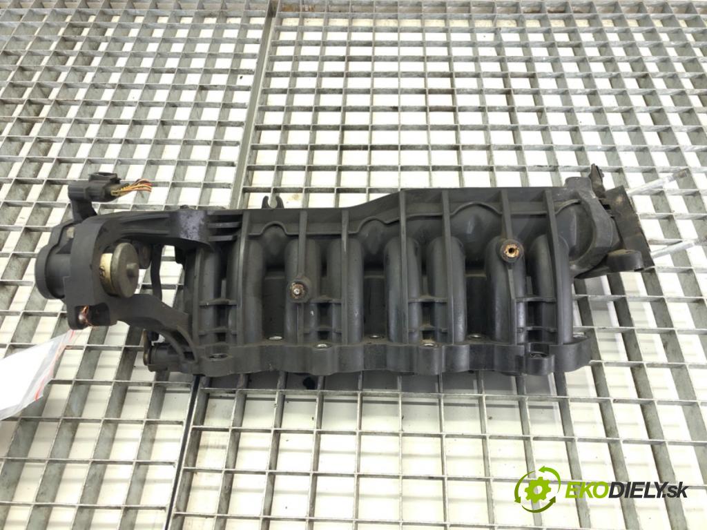 HYUNDAI i30 (GD) 2011 - 2022    1.6 CRDi 94 kW [128 KM] olej napędowy 2011 - 2015  Potrubie sacie, sanie D4FB (Sacie potrubia)