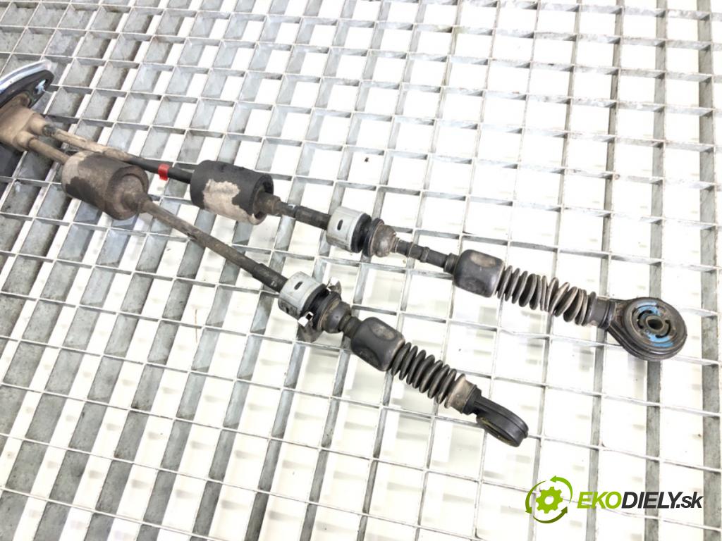 HYUNDAI i30 (GD) 2011 - 2022    1.6 CRDi 94 kW [128 KM] olej napędowy 2011 - 2015  Kulisa 84650A60004X (Rýchlostné páky / kulisy)