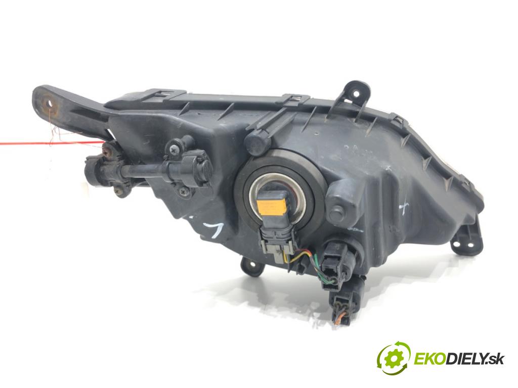 HYUNDAI i30 (GD) 2011 - 2022    1.6 CRDi 94 kW [128 KM] olej napędowy 2011 - 2015  hmlové svetlo, hmlovka levý přední část
