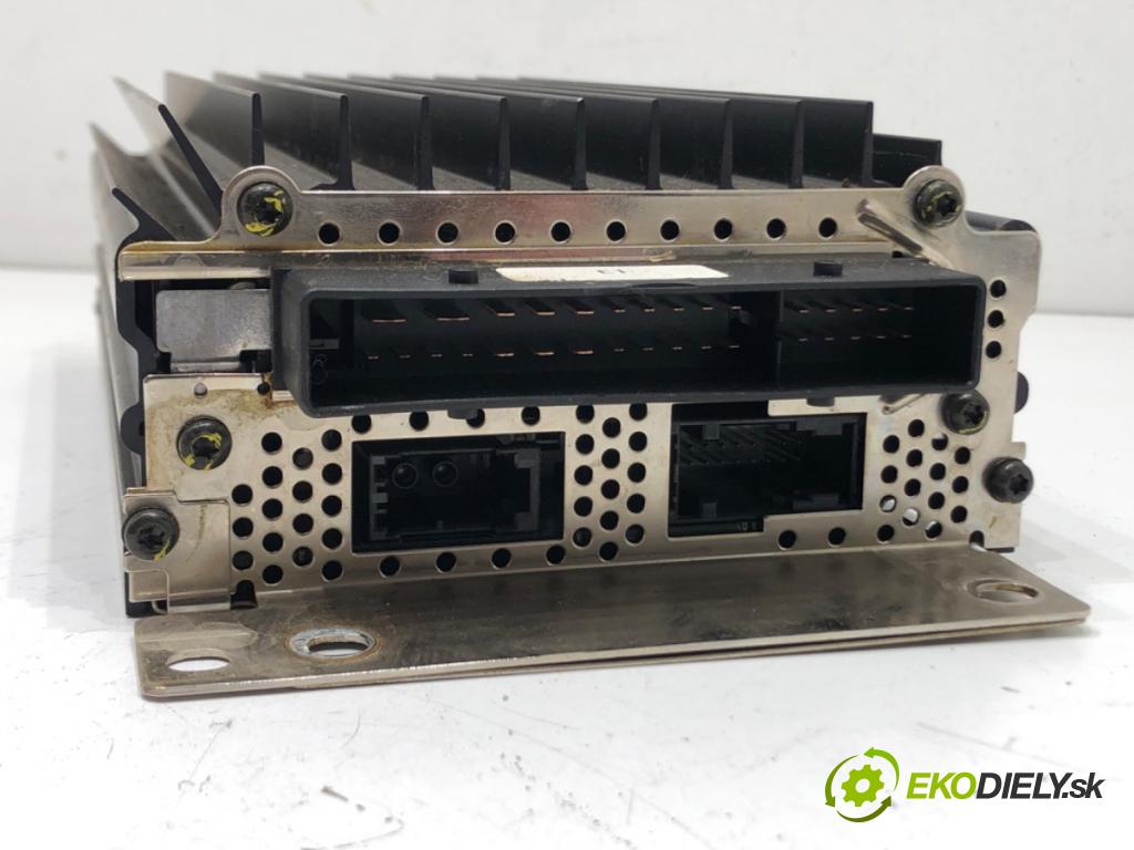 PORSCHE CAYENNE (9PA) 2002 - 2010    S 4.5 250 kW [340 KM] benzyna 2002 - 2007  Zosilňovač 7L5035456C (Zosilňovače)