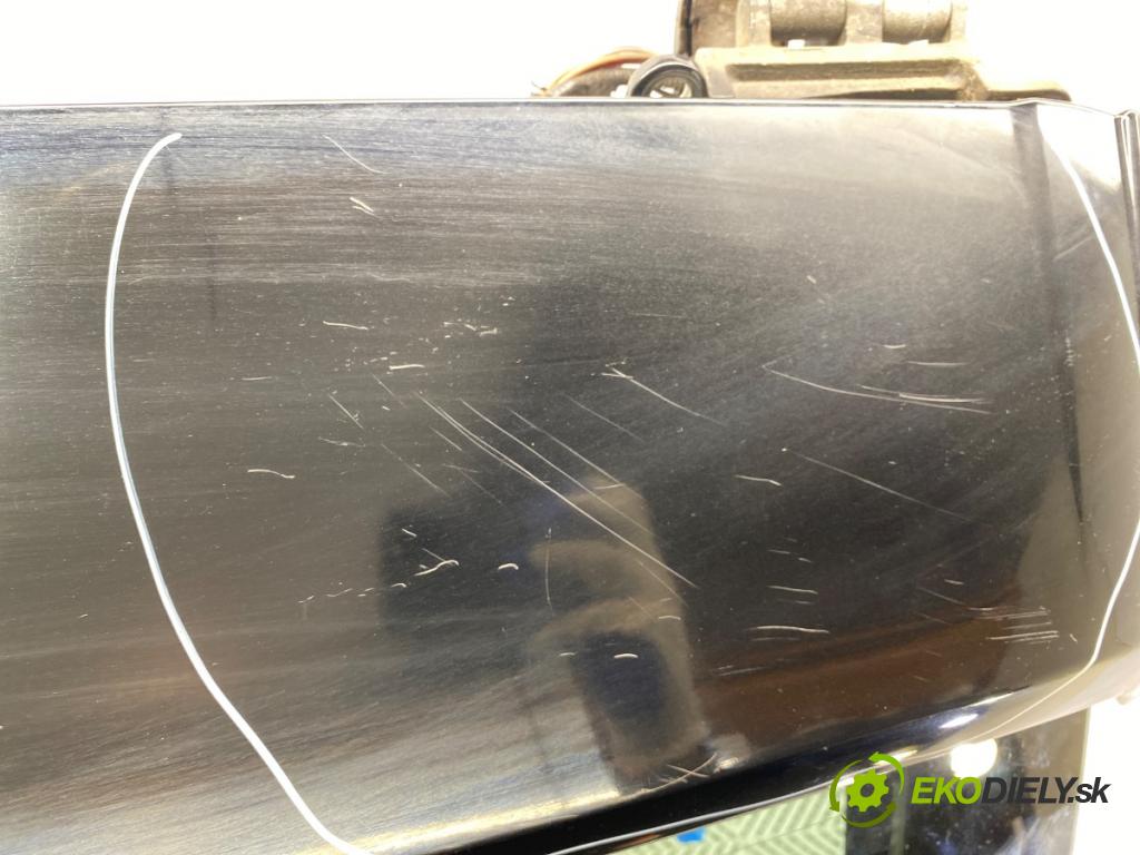 PORSCHE CAYENNE SUV 2003 250 kW S 4.5 4511 kapota zadní část