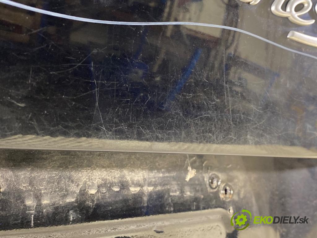 PORSCHE CAYENNE SUV 2003 250 kW S 4.5 4511 kapota zadní část