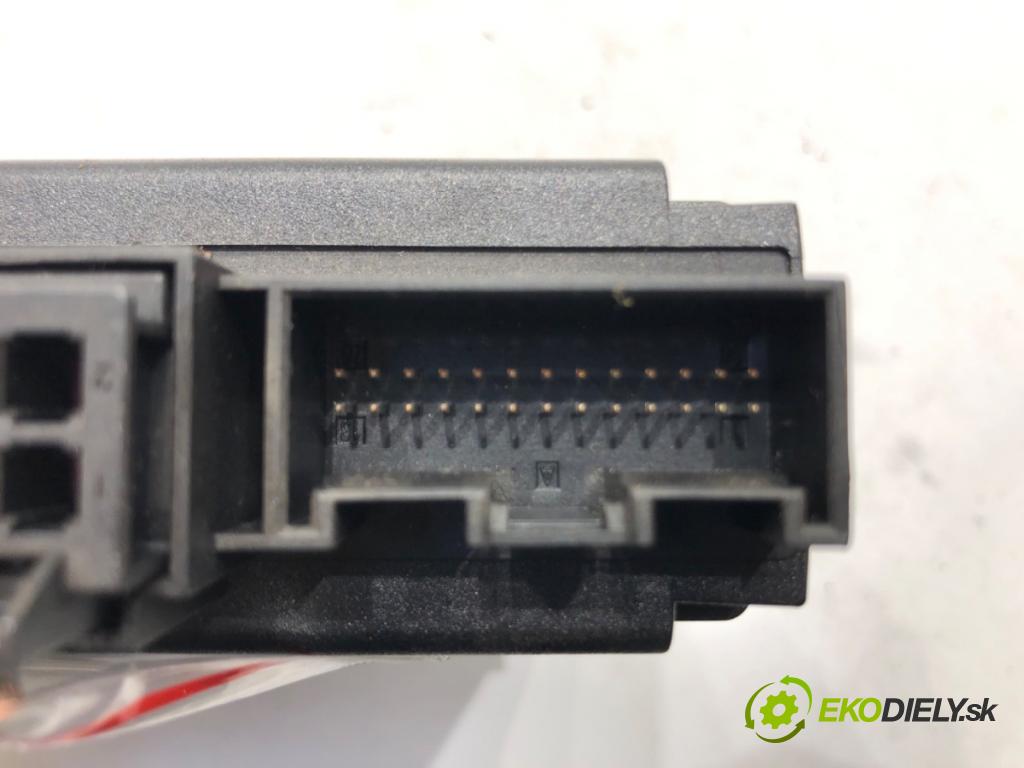 PORSCHE CAYENNE (9PA) 2002 - 2010    S 4.5 250 kW [340 KM] benzyna 2002 - 2007  Modul BORDNETZ 7L5937049C (Ostatné)