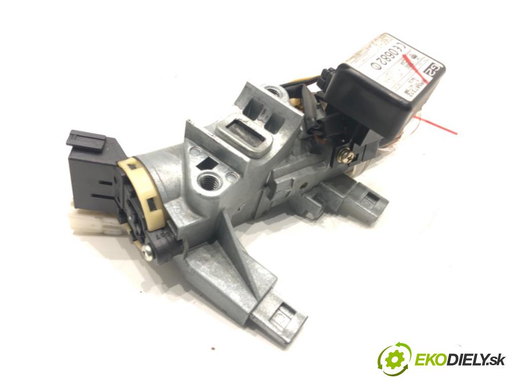 MITSUBISHI OUTLANDER I (CU_W) 2001 - 2008    2.0 (CU2W) 100 kW [136 KM] benzyna 2003 - 2006  spinačka MR587312 (Spínacie skrinky a kľúče)