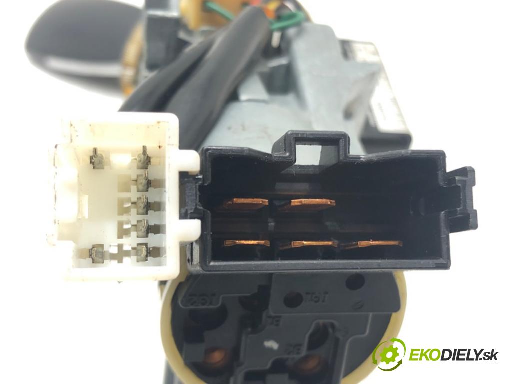 MITSUBISHI OUTLANDER I (CU_W) 2001 - 2008    2.0 (CU2W) 100 kW [136 KM] benzyna 2003 - 2006  spinačka MR587312 (Spínacie skrinky a kľúče)