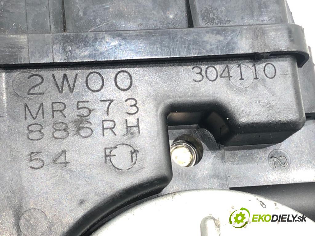 MITSUBISHI OUTLANDER I (CU_W) 2001 - 2008    2.0 (CU2W) 100 kW [136 KM] benzyna 2003 - 2006  mechanismus okna pravý přední část