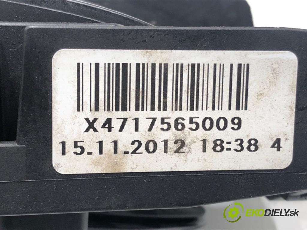 BMW 5 Touring (F11) 2009 - 2017    525 d xDrive 155 kW [211 KM] olej napędowy 2013 - 2017  Kľučka vonkajšia pravy zad 7565009