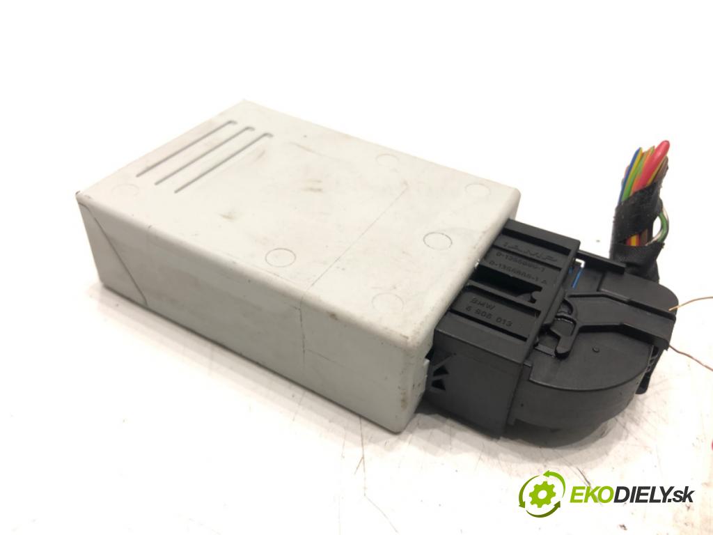 BMW 5 Touring (F11) 2009 - 2017    525 d xDrive 155 kW [211 KM] olej napędowy 2013 - 2017  Modul ťažného oka 6856747 (Ostatné)