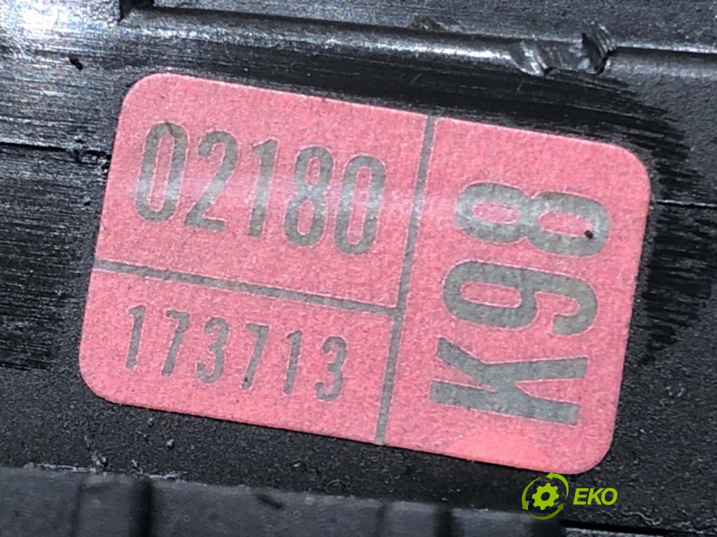TOYOTA YARIS (_P1_) 1999 - 2005    1.0 (SCP10_) 50 kW [68 KM] benzyna 1999 - 2005  Prepínač smeroviek 02180-173713 (Prepínače, spínače, tlačidlá a ovládače kúrenia)