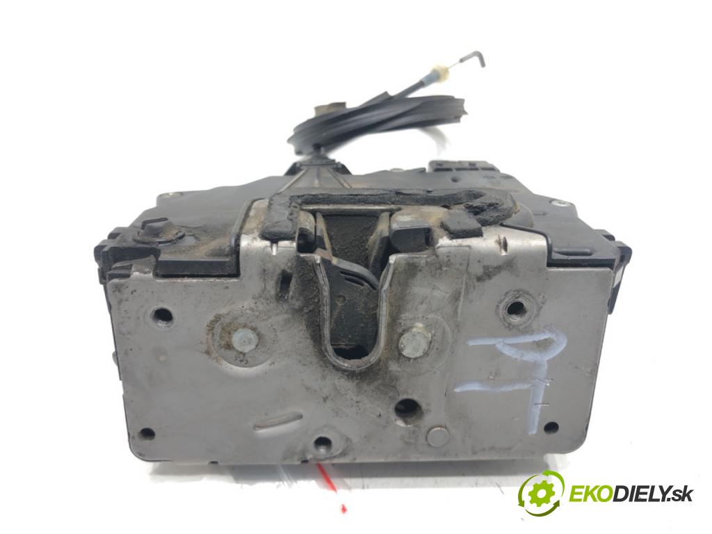 FIAT GRANDE PUNTO (199_) 2005 - 2022    1.4 (199AXB11, 199AXB1A, 199BXB1A, 199AXL1A) 57 kW [77 KM] benzyna 2005 - 2015  zámok dveře pravý zadní část 55701966