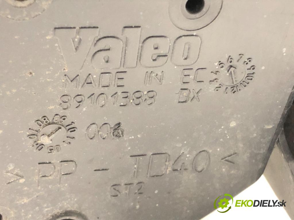 FIAT GRANDE PUNTO (199_) 2005 - 2022    1.4 (199AXB11, 199AXB1A, 199BXB1A, 199AXL1A) 57 kW [77 KM] benzyna 2005 - 2015  Svetlomet pravy predný 89101388