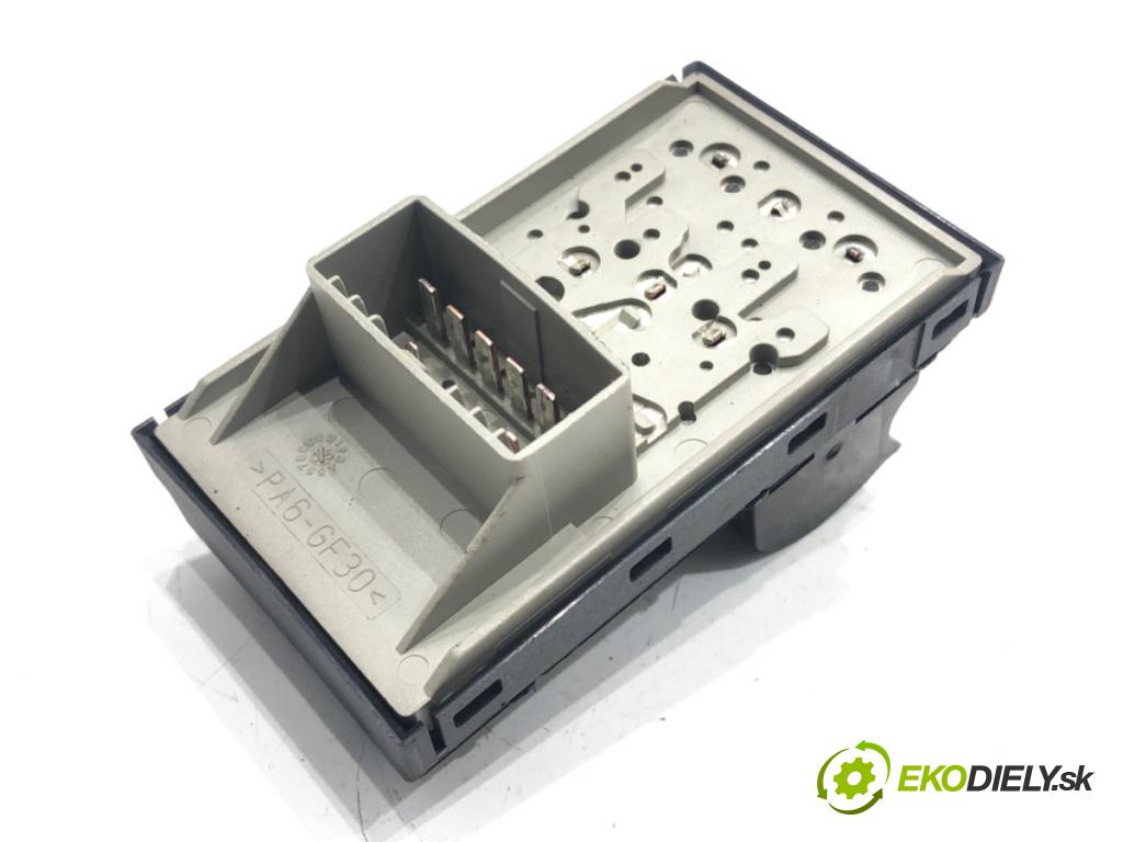 FIAT GRANDE PUNTO (199_) 2005 - 2022    1.4 (199AXB11, 199AXB1A, 199BXB1A, 199AXL1A) 57 kW [77 KM] benzyna 2005 - 2015  Prepínač okien  (Prepínače, spínače, tlačidlá a ovládače kúrenia)