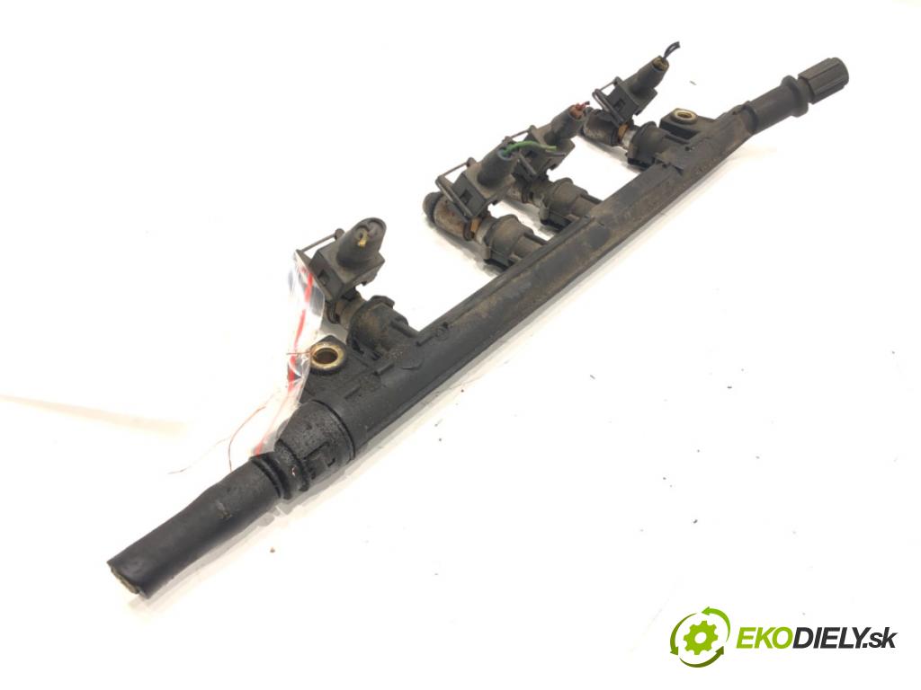 FIAT GRANDE PUNTO (199_) 2005 - 2022    1.4 (199AXB11, 199AXB1A, 199BXB1A, 199AXL1A) 57 kW [77 KM] benzyna 2005 - 2015  Lišta vstrekovacia  (Vstrekovacie lišty)