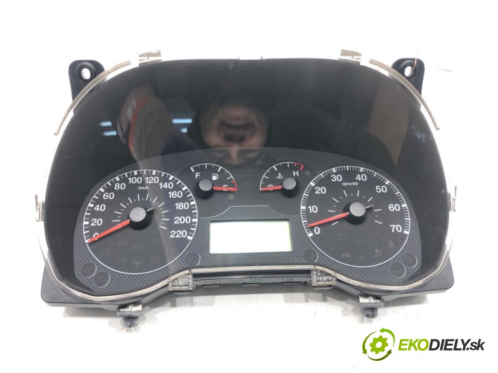 FIAT GRANDE PUNTO (199_) 2005 - 2022    1.4 (199AXB11, 199AXB1A, 199BXB1A, 199AXL1A) 57 kW [77 KM] benzyna 2005 - 2015  Prístrojovka 51716454 (Prístrojové dosky, displeje)