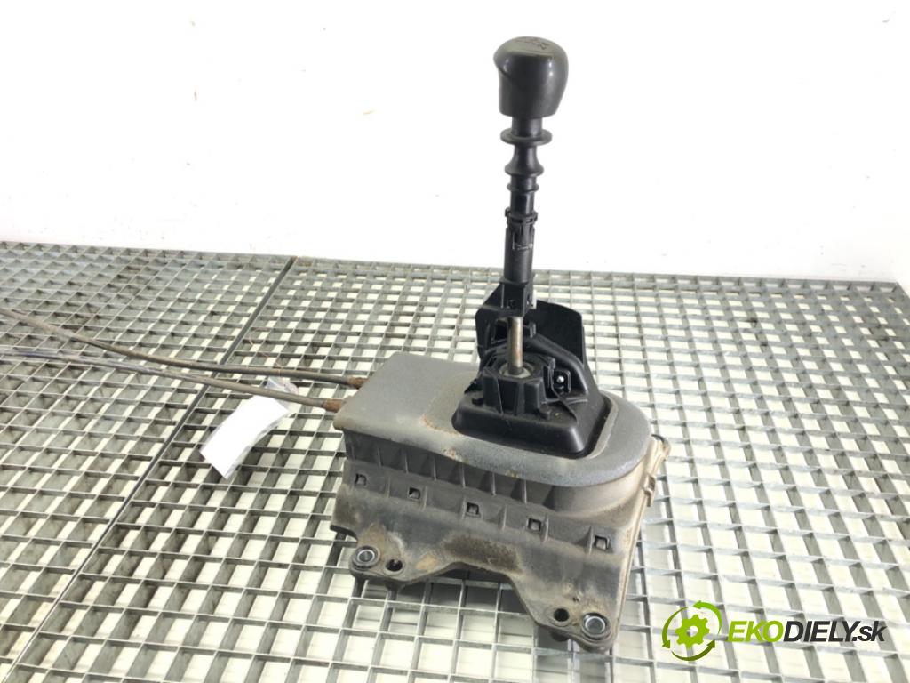 FIAT GRANDE PUNTO (199_) 2005 - 2022    1.4 (199AXB11, 199AXB1A, 199BXB1A, 199AXL1A) 57 kW [77 KM] benzyna 2005 - 2015  Kulisa 553485390 (Rýchlostné páky / kulisy)