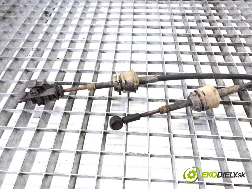 FIAT GRANDE PUNTO (199_) 2005 - 2022    1.4 (199AXB11, 199AXB1A, 199BXB1A, 199AXL1A) 57 kW [77 KM] benzyna 2005 - 2015  Kulisa 553485390 (Rýchlostné páky / kulisy)