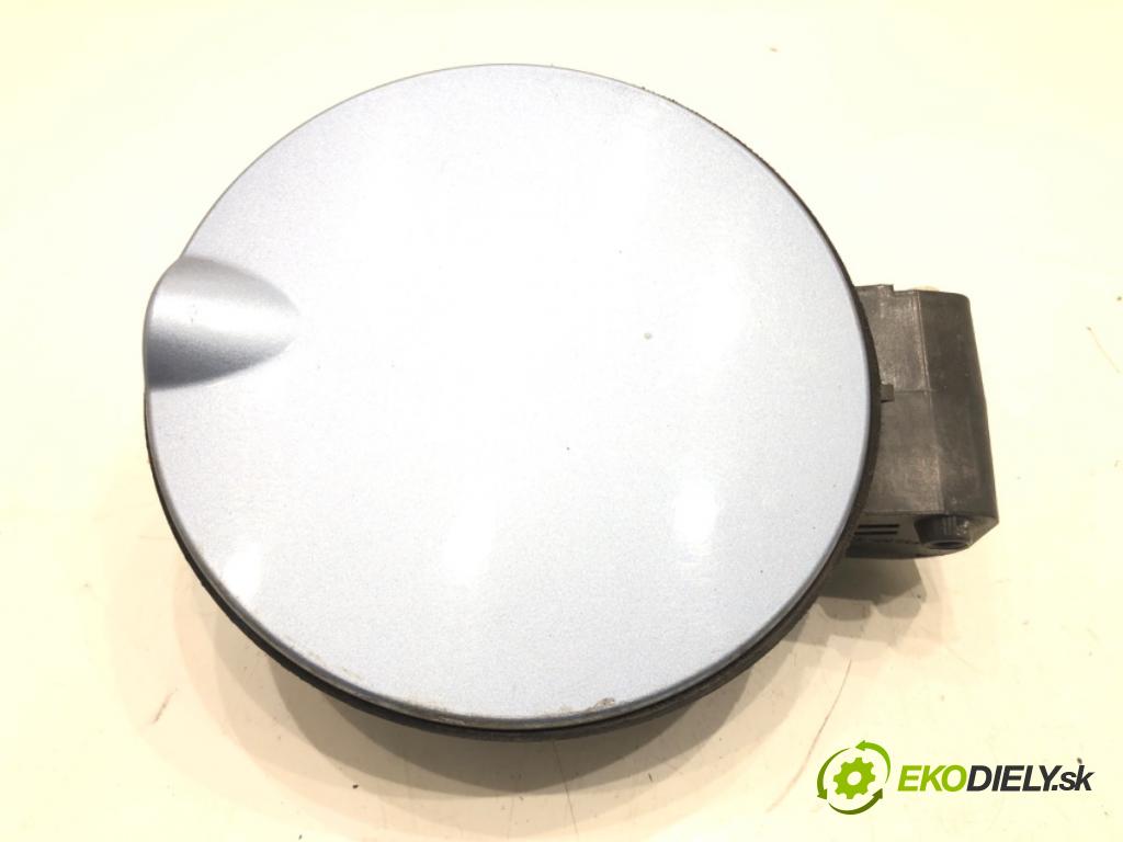 FIAT GRANDE PUNTO (199_) 2005 - 2022    1.4 (199AXB11, 199AXB1A, 199BXB1A, 199AXL1A) 57 kW [77 KM] benzyna 2005 - 2015  Dvierka nádrže paliva  (Ostatné)