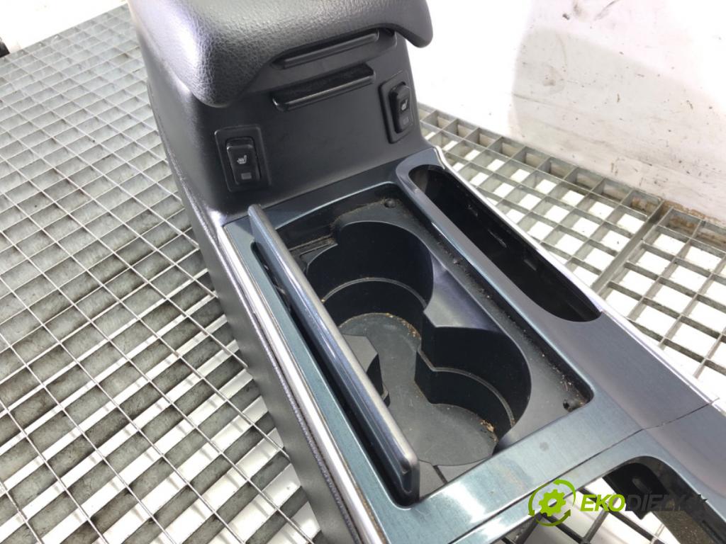 MAZDA 6 Hatchback (GG) 2002 - 2008    2.0 (GGES) 108 kW [147 KM] benzyna 2005 - 2007  Tunel stredový  (Stredový tunel / panel)