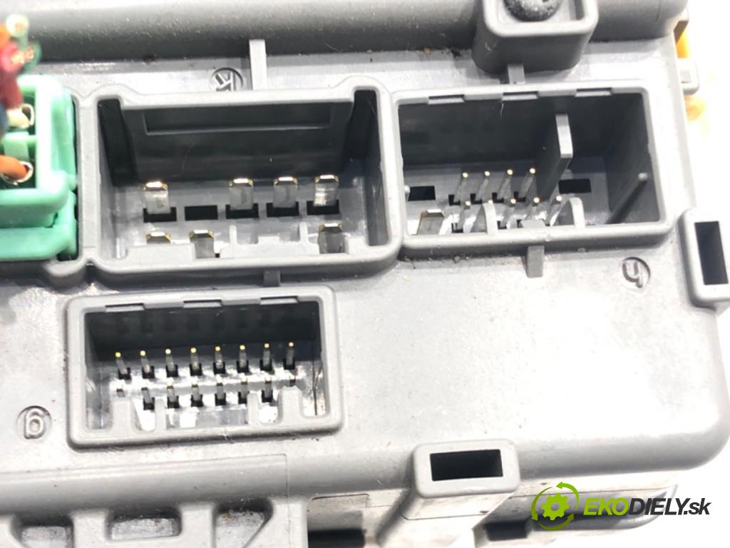 HONDA ODYSSEY (RL5) 2010 - 2022    3.5 185 kW [252 KM] benzyna 2010 - 2022  modul BSI TK8-A210 (Pojistkové skříňky)