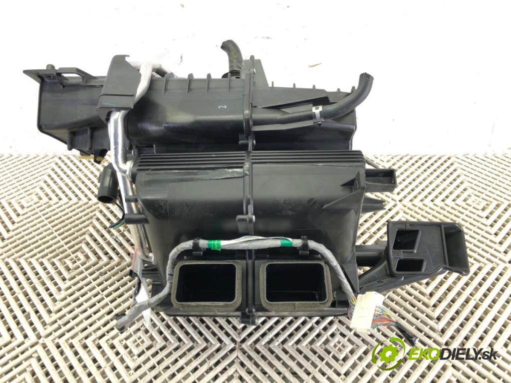 HONDA ODYSSEY (RL5) 2010 - 2022    3.5 185 kW [252 KM] benzyna 2010 - 2022  topné těleso radiátor topení  (Radiátory topení)