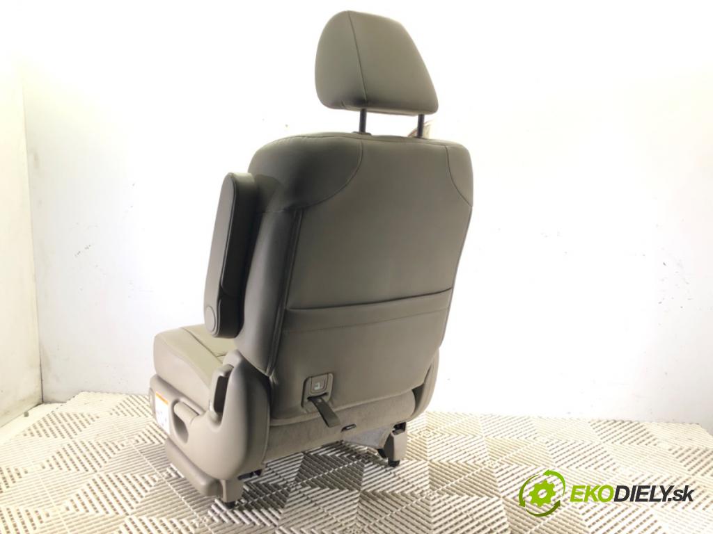 HONDA ODYSSEY (RL5) 2010 - 2022    3.5 185 kW [252 KM] benzyna 2010 - 2022  Sedadlo zad