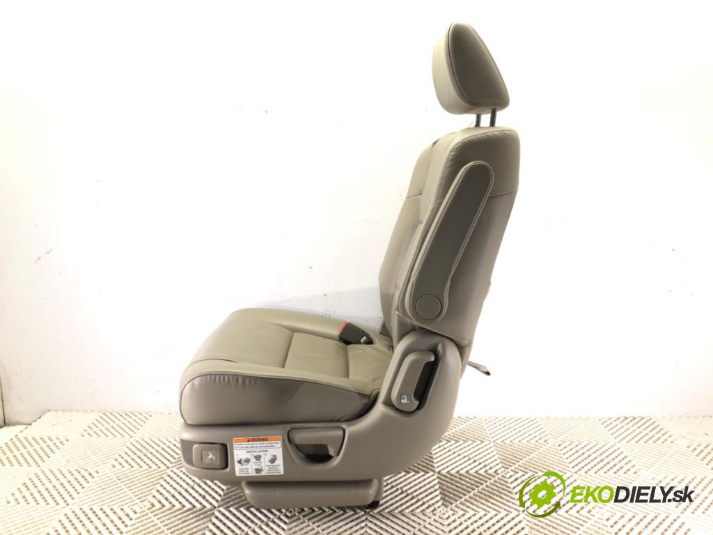 HONDA ODYSSEY (RL5) 2010 - 2022    3.5 185 kW [252 KM] benzyna 2010 - 2022  Sedadlo zad