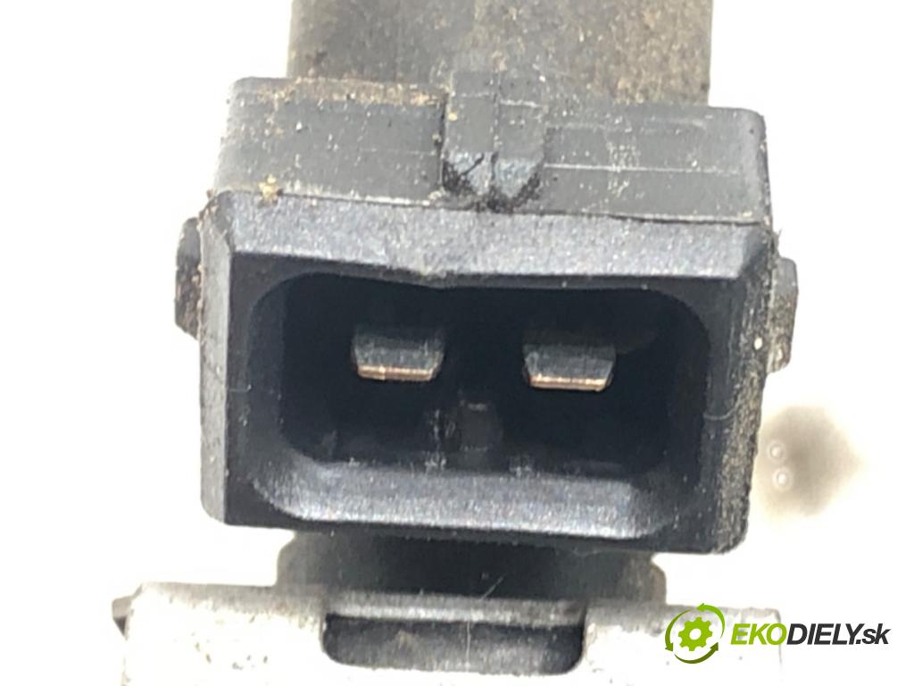 FORD FOCUS II (DA_, HCP, DP) 2004 - 2013    1.6 74 kW [100 KM] benzyna 2004 - 2012  Lišta vstrekovacia 98MF-BC (Vstrekovacie lišty)