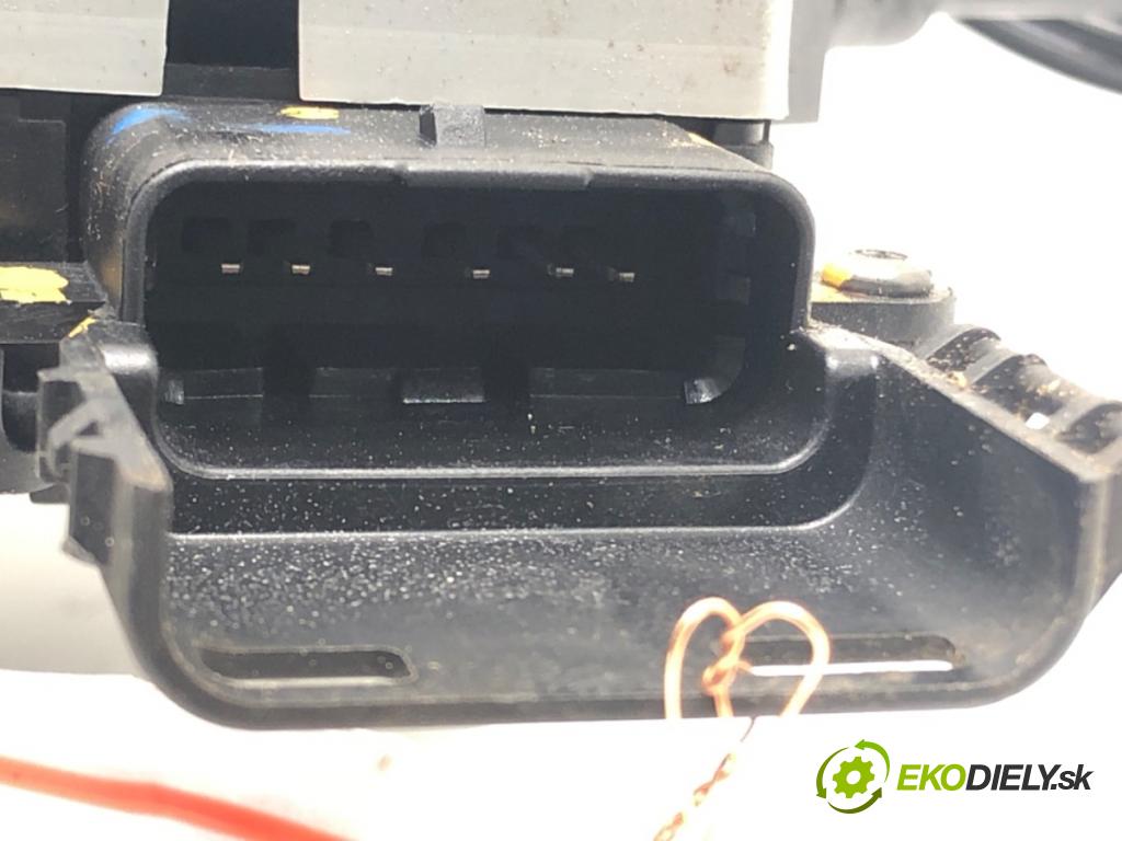 CITROEN C4 PICASSO I nadwozie wielkoprzestrzenne (MPV) (UD_) 2006 - 2015    2.0 i 16V 103 kW [140 KM] benzyna 2007 - 2013  zámok dveře levý zadní část 24087816