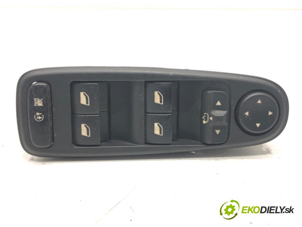 CITROEN C4 PICASSO I nadwozie wielkoprzestrzenne (MPV) (UD_) 2006 - 2015    2.0 i 16V 103 kW [140 KM] benzyna 2007 - 2013  Prepínač okien 96639383ZD (Prepínače, spínače, tlačidlá a ovládače kúrenia)