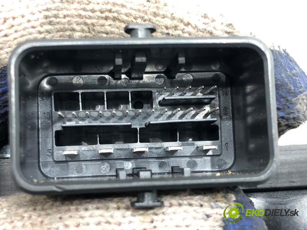 CITROEN C4 PICASSO I nadwozie wielkoprzestrzenne (MPV) (UD_) 2006 - 2015    2.0 i 16V 103 kW [140 KM] benzyna 2007 - 2013  BRZDA: ručný elektrický 9685367580 (Ručné brzdy)