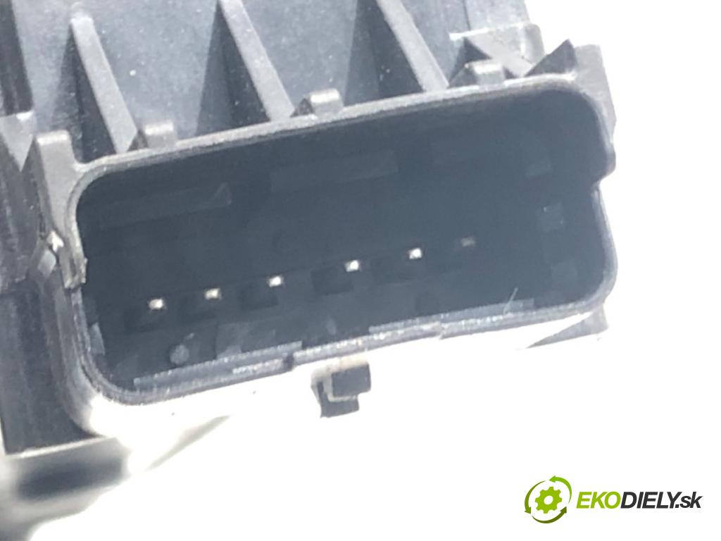 CITROEN C4 PICASSO I nadwozie wielkoprzestrzenne (MPV) (UD_) 2006 - 2015    2.0 i 16V 103 kW [140 KM] benzyna 2007 - 2013  Cievka zapaľovacia NGKU6013 (Zapaľovacie cievky, moduly)