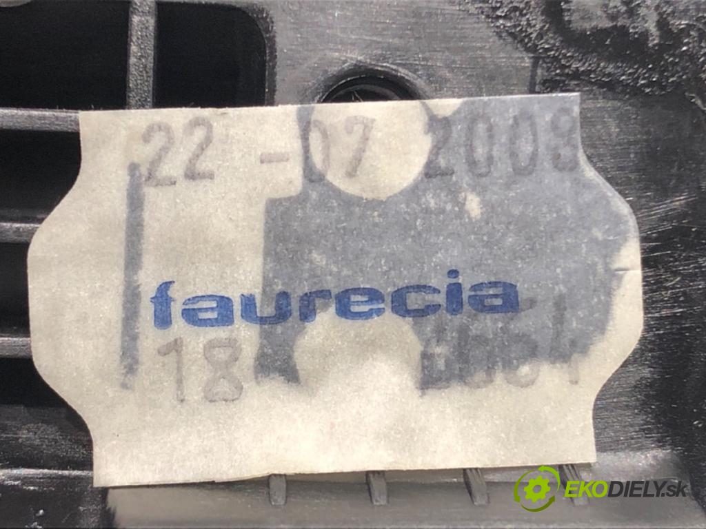CITROEN C4 PICASSO I nadwozie wielkoprzestrzenne (MPV) (UD_) 2006 - 2015    2.0 i 16V 103 kW [140 KM] benzyna 2007 - 2013  Priehradka, kastlík interiéru pravy volantu