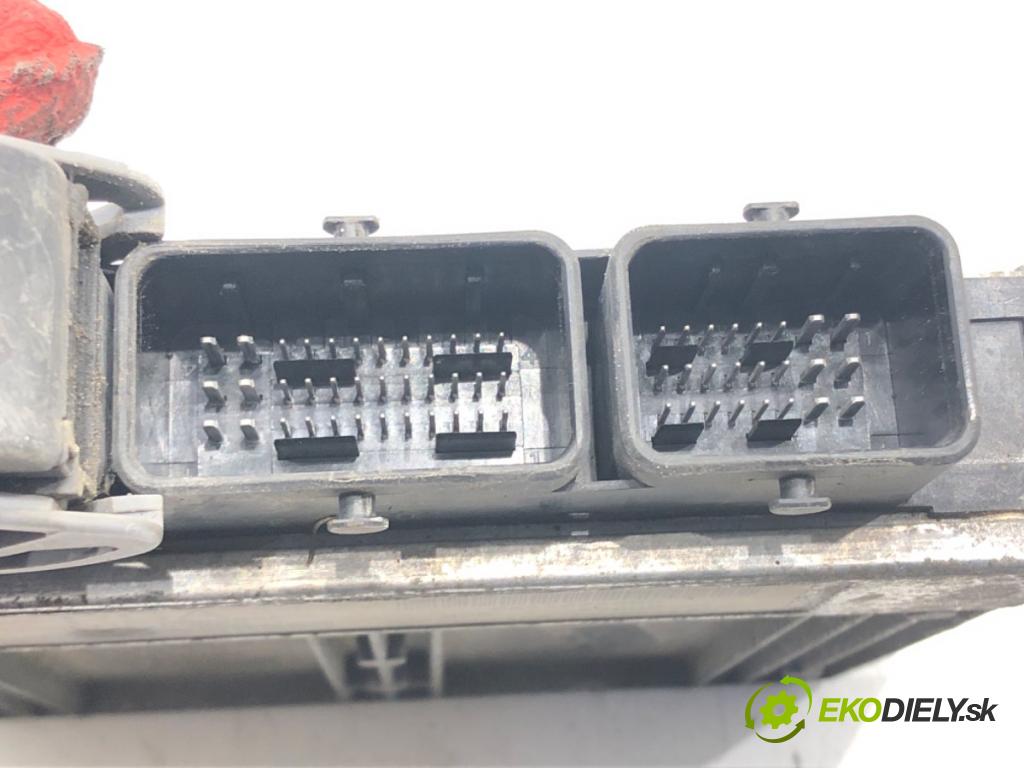 PEUGEOT 206 liftback (2A/C) 1998 - 2012    1.4 i 55 kW [75 KM] benzyna 1998 - 2012  riadiaca jednotka Motor 9644625680 (Riadiace jednotky)