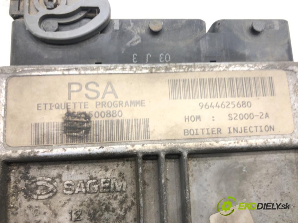PEUGEOT 206 liftback (2A/C) 1998 - 2012    1.4 i 55 kW [75 KM] benzyna 1998 - 2012  riadiaca jednotka Motor 9644625680 (Riadiace jednotky)