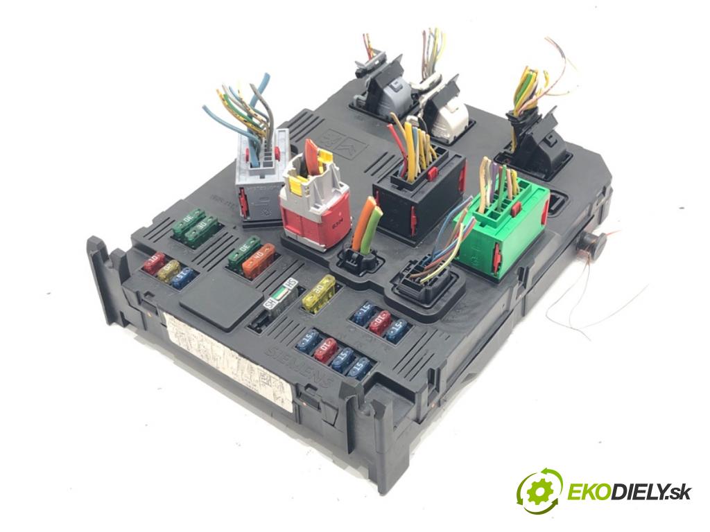 PEUGEOT 206 liftback (2A/C) 1998 - 2012    1.4 i 55 kW [75 KM] benzyna 1998 - 2012  modul BSI  (Pojistkové skříňky)