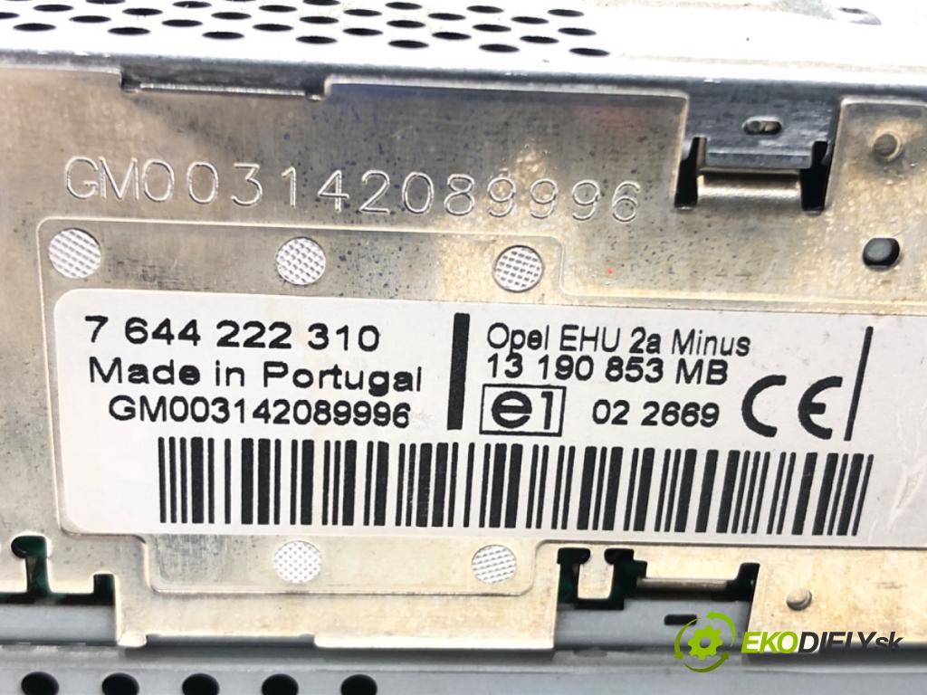 OPEL CORSA C (X01) 2000 - 2009    1.2 Twinport (F08, F68) 59 kW [80 KM] benzyna 2004 - 2009  RADIO 13190853MB (Audio zariadenia)