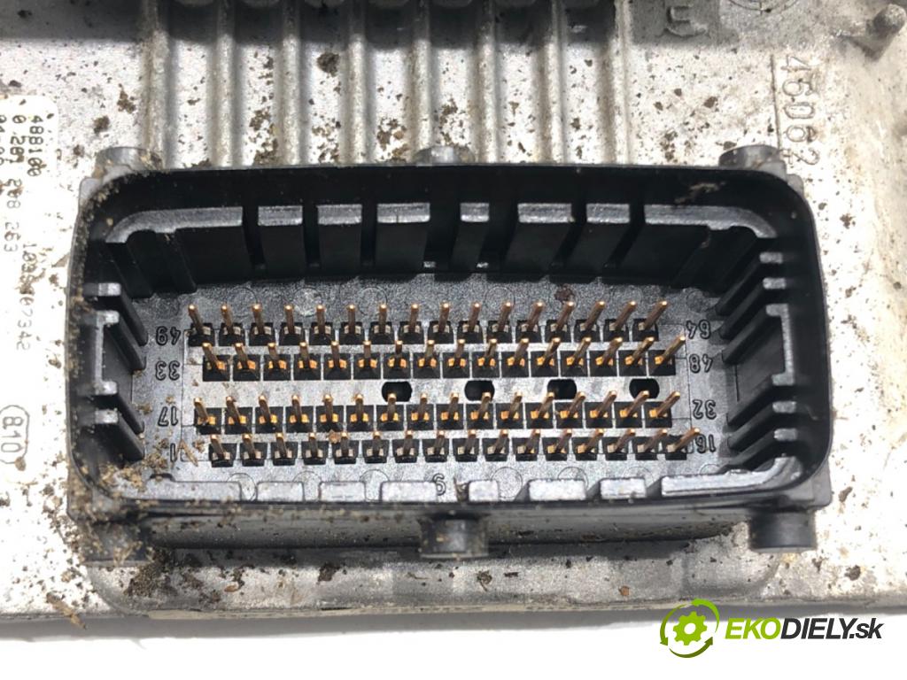 OPEL CORSA C (X01) 2000 - 2009    1.2 Twinport (F08, F68) 59 kW [80 KM] benzyna 2004 - 2009  riadiaca jednotka Motor 55352622 (Riadiace jednotky)