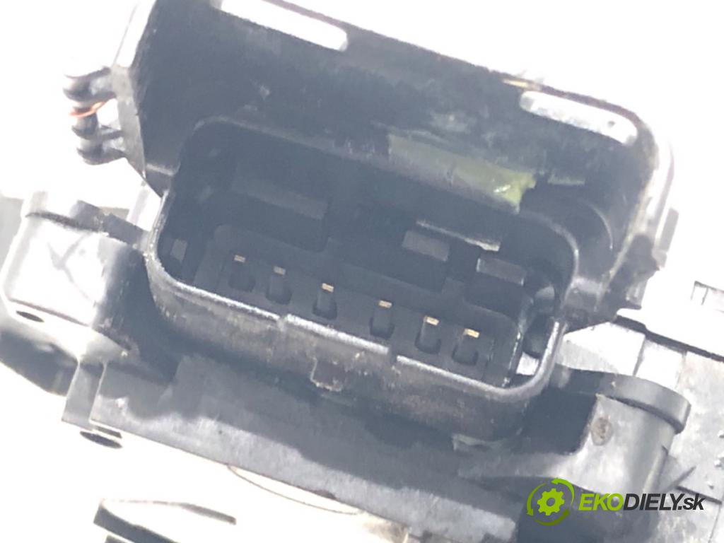 CITROEN C4 GRAND PICASSO I (UA_) 2006 - 2013    2.0 HDi 138 100 kW [136 KM] olej napędowy 2006 - 2013  zámok dveře pravý přední část 24094158