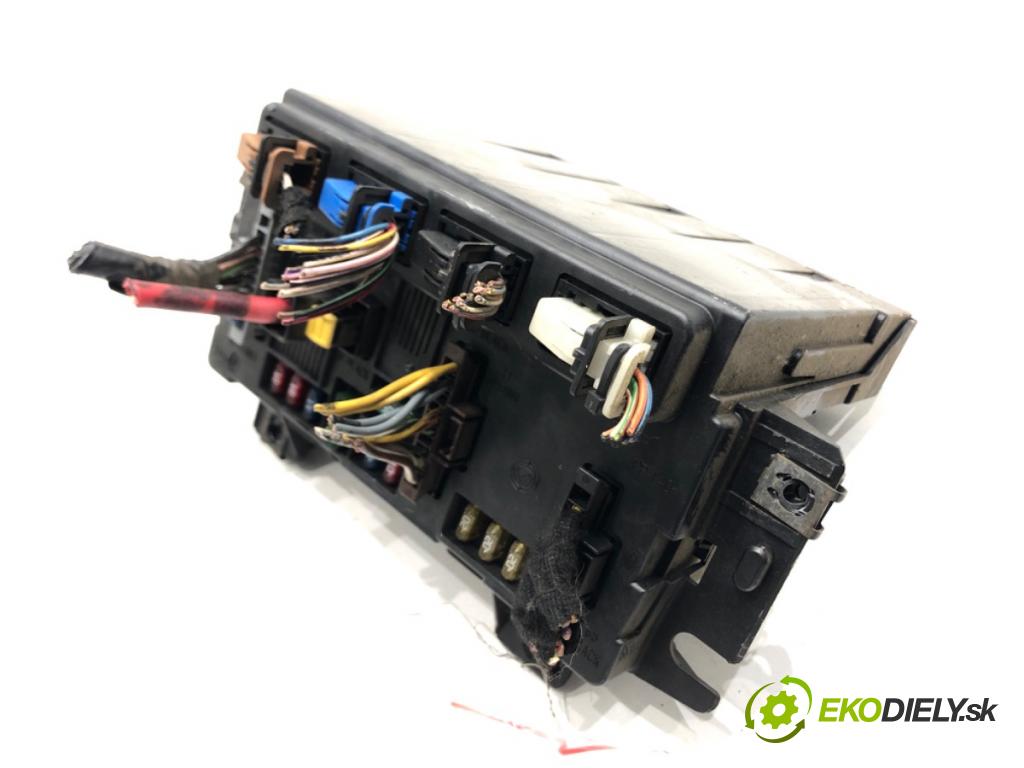 FIAT PANDA (169_) 2003 - 2022    1.2 (169.AXB11, 169.AXB1A) 44 kW [60 KM] benzyna 2003 - 2022  modul BSI 51740050 (Pojistkové skříňky)