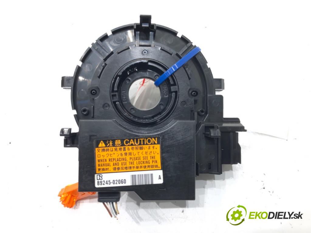 TOYOTA COROLLA sedan (_E18_, ZRE1_) 2013 - 2019    1.6 (ZRE181_) 97 kW [132 KM] benzyna 2013 - 2018  Krúžok, slimák airbag 89245-02060 (Airbagy)