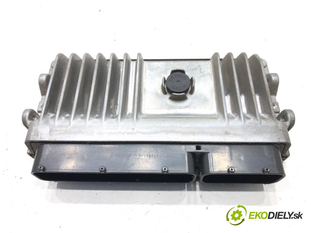 TOYOTA COROLLA sedan (_E18_, ZRE1_) 2013 - 2019    1.6 (ZRE181_) 97 kW [132 KM] benzyna 2013 - 2018  riadiaca jednotka Motor 89666-02860 (Riadiace jednotky)