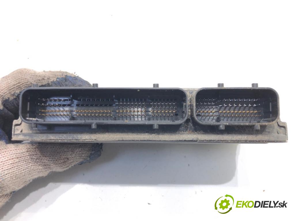 TOYOTA COROLLA sedan (_E18_, ZRE1_) 2013 - 2019    1.6 (ZRE181_) 97 kW [132 KM] benzyna 2013 - 2018  riadiaca jednotka Motor 89666-02860 (Riadiace jednotky)