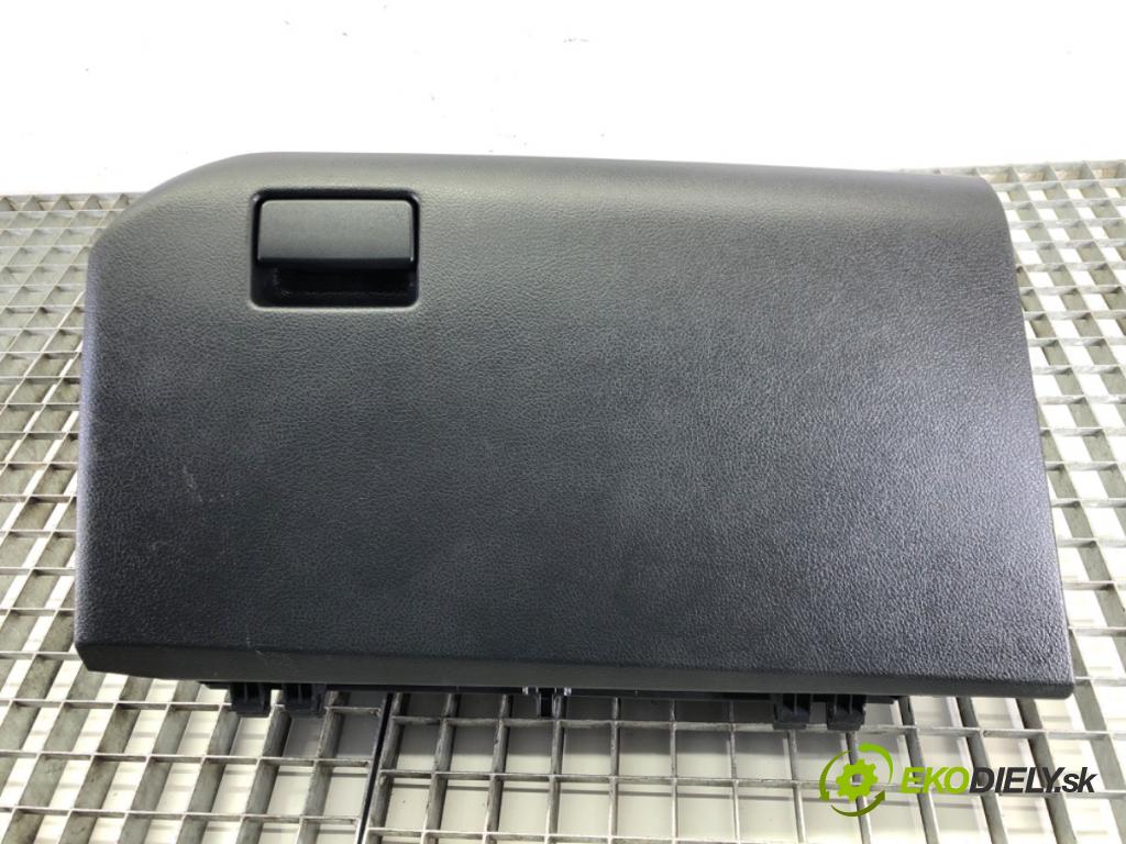 TOYOTA COROLLA sedan (_E18_, ZRE1_) 2013 - 2019    1.6 (ZRE181_) 97 kW [132 KM] benzyna 2013 - 2018  Priehradka, kastlík spolujazdca  (Priehradky, kastlíky)