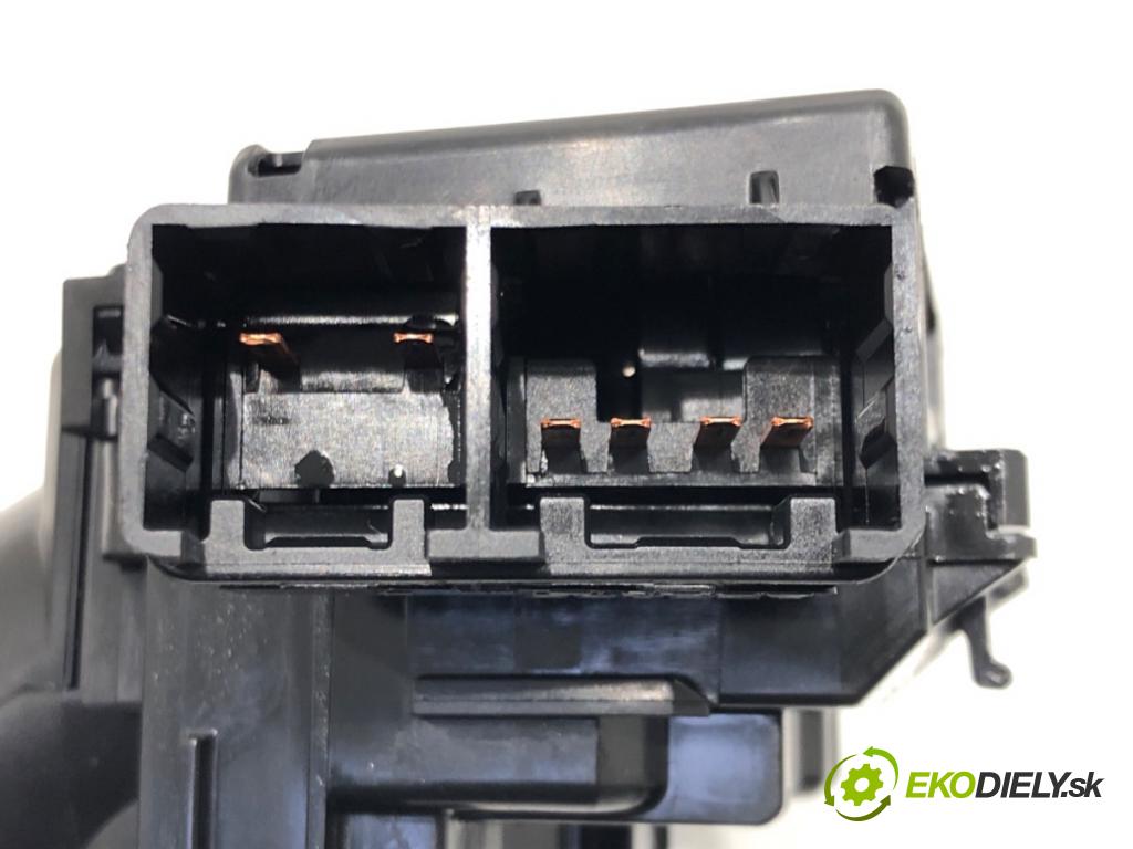 TOYOTA COROLLA sedan (_E18_, ZRE1_) 2013 - 2019    1.6 (ZRE181_) 97 kW [132 KM] benzyna 2013 - 2018  Prepínač stieračov 02660-17F854 (Prepínače, spínače, tlačidlá a ovládače kúrenia)