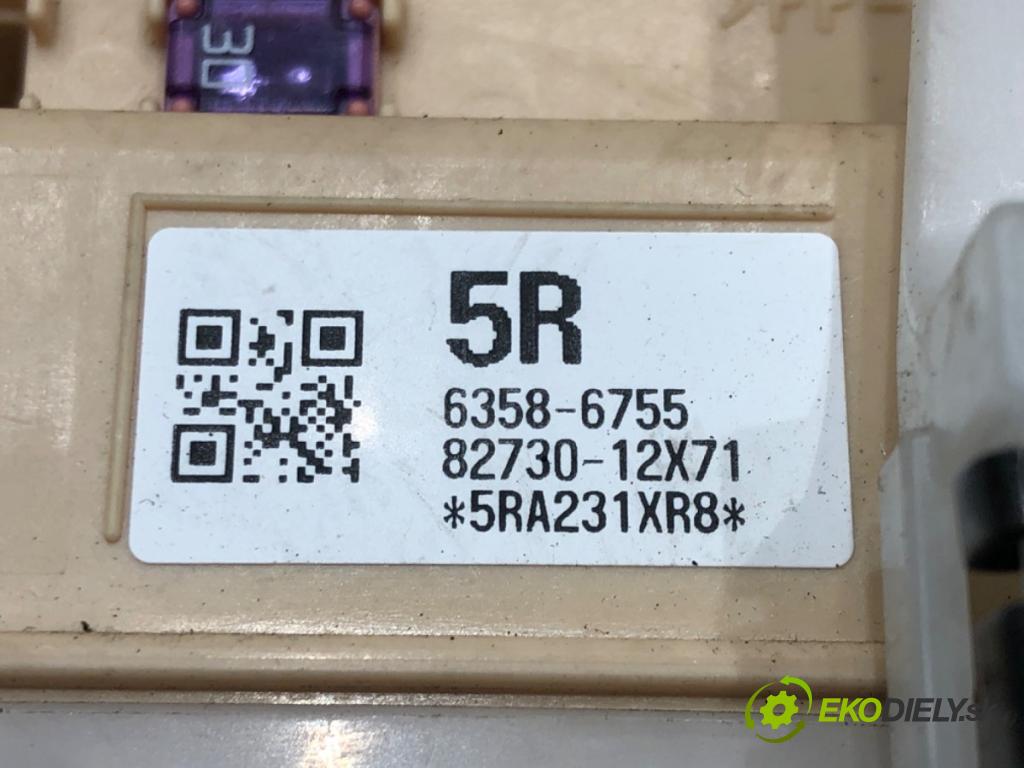 TOYOTA COROLLA sedan (_E18_, ZRE1_) 2013 - 2019    1.6 (ZRE181_) 97 kW [132 KM] benzyna 2013 - 2018  modul BSI 89221-02560 (Pojistkové skříňky)