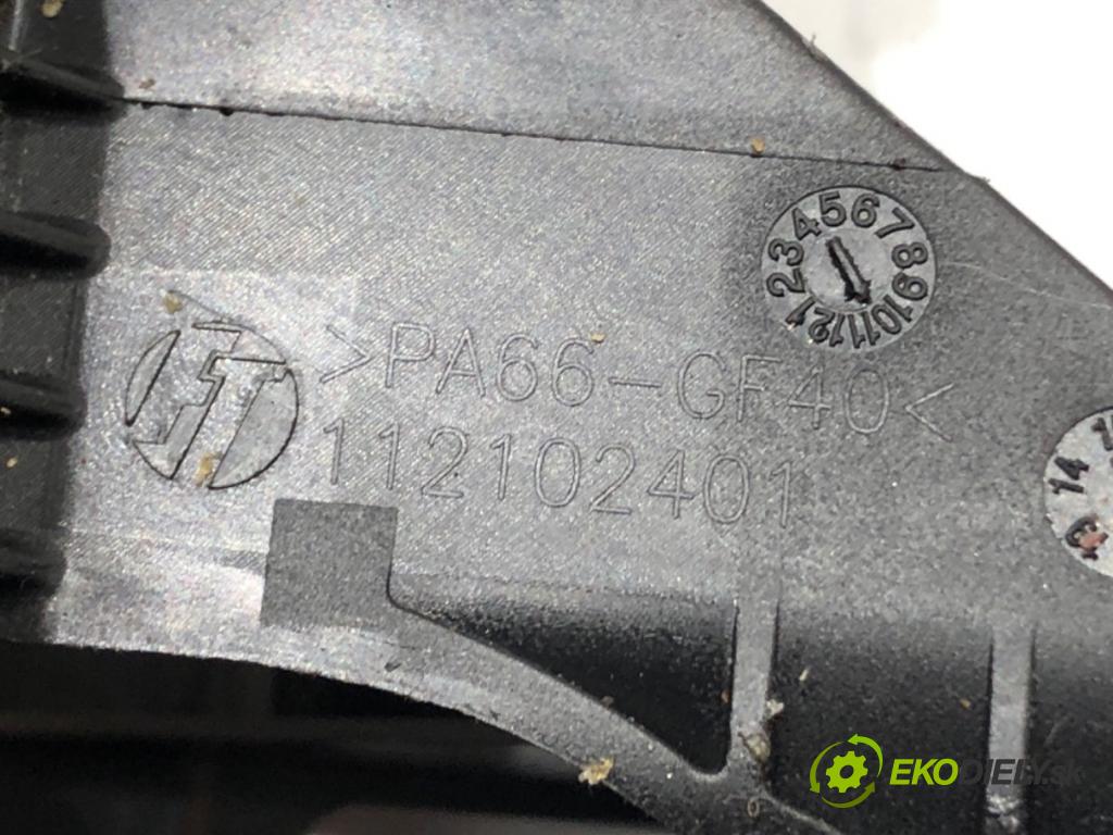 TOYOTA COROLLA sedan (_E18_, ZRE1_) 2013 - 2019    1.6 (ZRE181_) 97 kW [132 KM] benzyna 2013 - 2018  Kulisa 112102401 (Rýchlostné páky / kulisy)