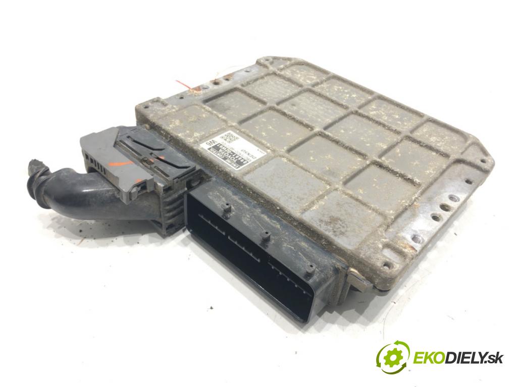 TOYOTA AURIS (_E15_) 2006 - 2012    1.6 (ZRE151_) 97 kW [132 KM] benzyna 2009 - 2012  riadiaca jednotka Motor 89661-02W61 (Riadiace jednotky)
