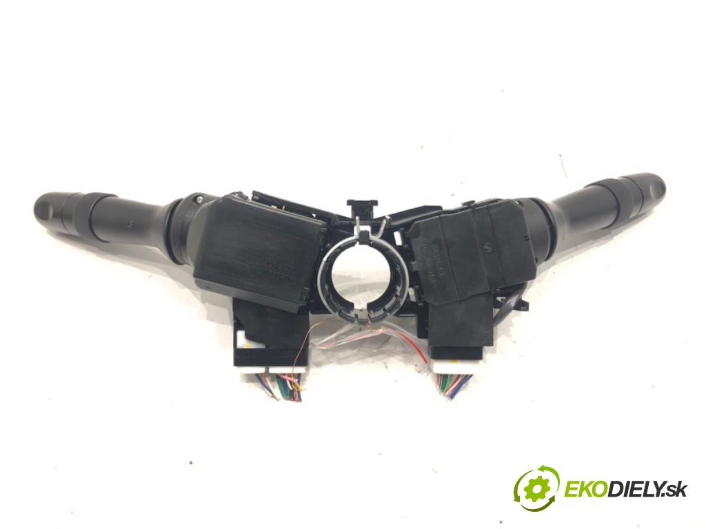 TOYOTA AURIS I liftback 2011 97 kW 1.6 (ZRE151_) 1598 přepínač kombinovaný 02331-17F613 (Páčky pod volantem)