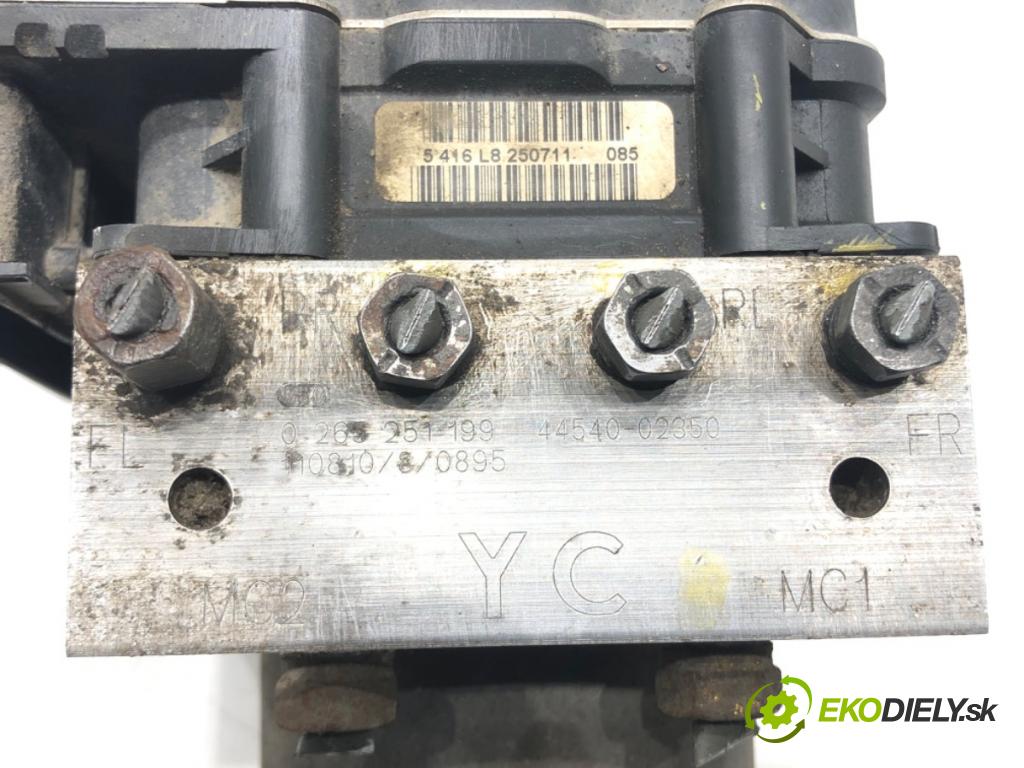 TOYOTA AURIS (_E15_) 2006 - 2012    1.6 (ZRE151_) 97 kW [132 KM] benzyna 2009 - 2012  Pumpa ABS 44540-02350 (Pumpy ABS)