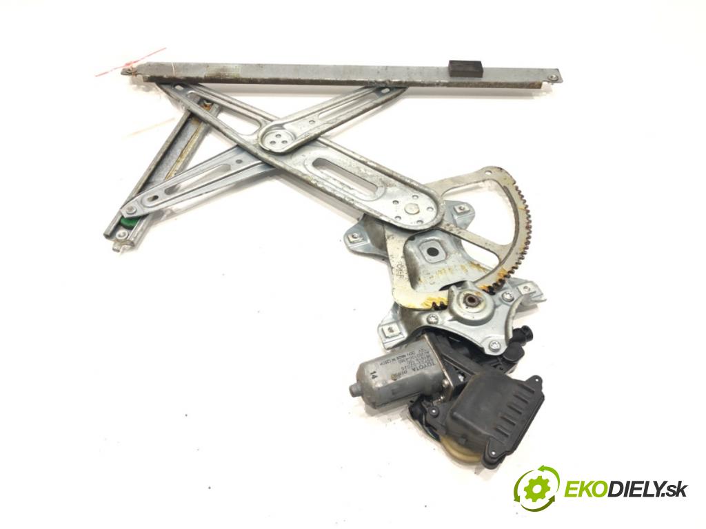 TOYOTA AURIS (_E15_) 2006 - 2012    1.6 (ZRE151_) 97 kW [132 KM] benzyna 2009 - 2012  mechanismus okna levý přední část 85720-02230-C